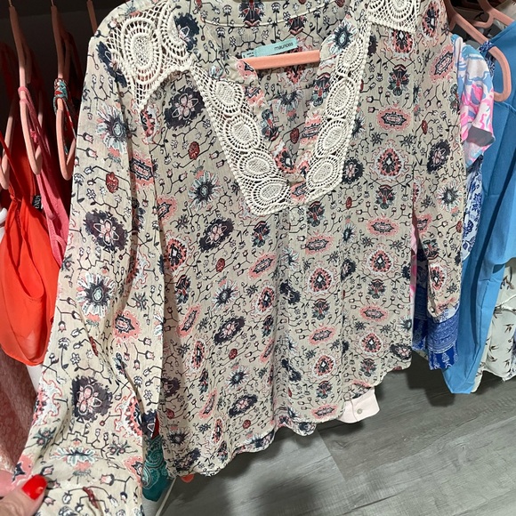 Random shirts - Picture 10 of 15